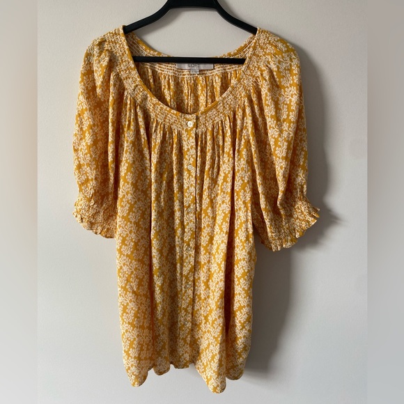LOFT Tops - LOFT blouse